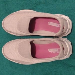 Sketchers go walk 2 shoes